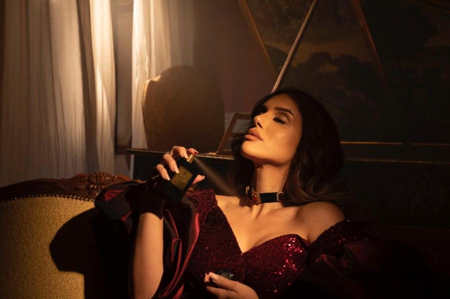 عطر مؤثّرة التجميل-هبة شحادة متوفّر في فروع السوﭘـر-فارم